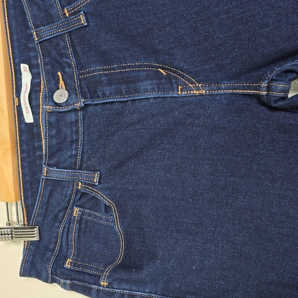 Levis 535 super skinny jeans size 32. - Picture 4 of 10
